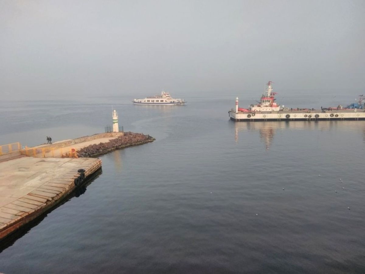 Çanakkale\'de Yoğun Sis Deniz Ulaşımını Etkiledi