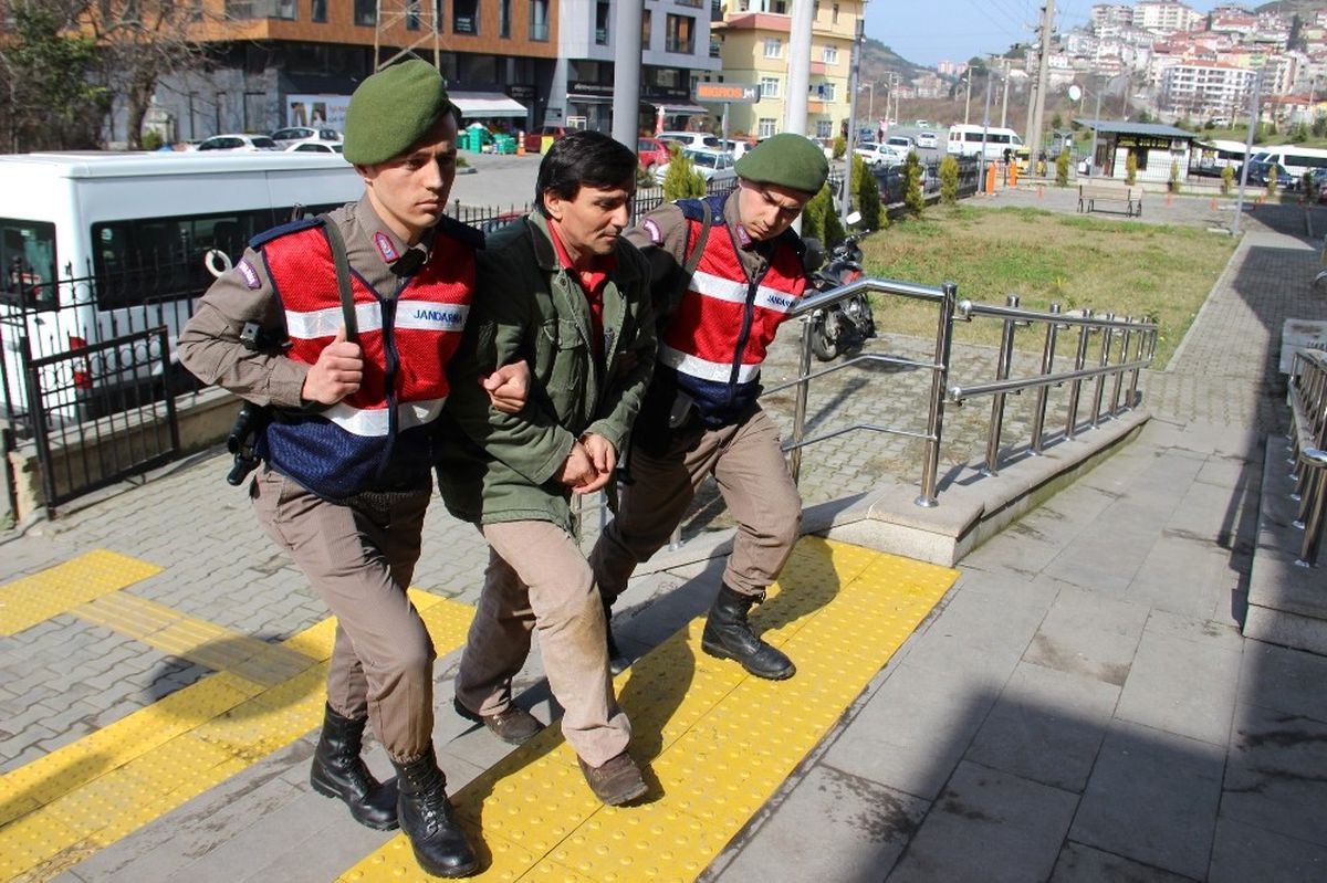 Depo Hırsızı Jandarma Tarafından Yakalandı