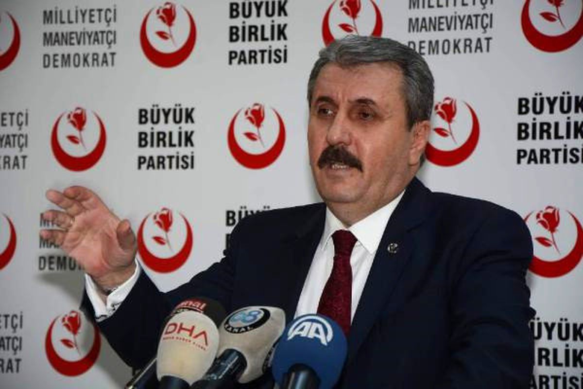 Destici: "Barzani Bağımsız Bir Devlet Başkanıymış Gibi Karşılandı"