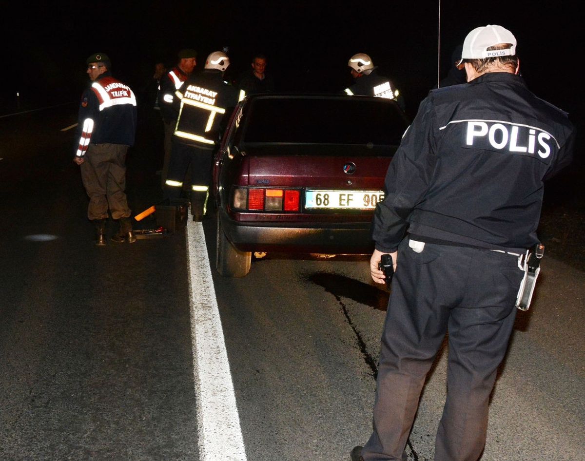 Dur Ihtarına Uymayan Şahıslar, Jandarmaya Ateş Açtı