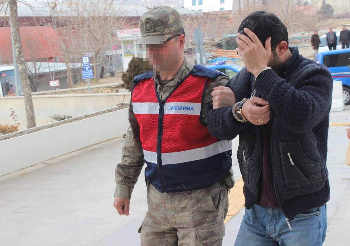 Elazığ\'da Pkk/kck Operasyonu: 12 Şüpheli Adliyeye Sevk Edildi