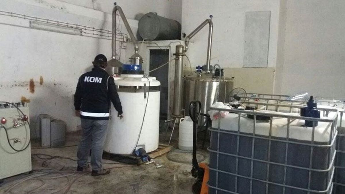 En Büyük Operasyon: 40 Ton Sahte İçki, 100 Ton Hammadde