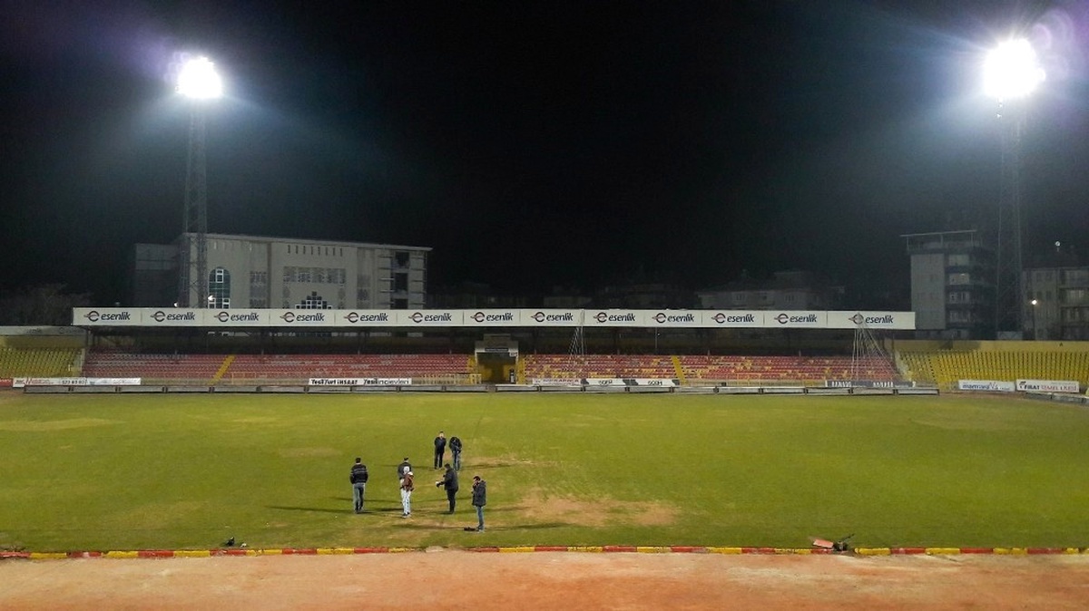 Evkur Yeni Malatyaspor, İnönü Stadı\'na Derbi Maçla Veda Edecek