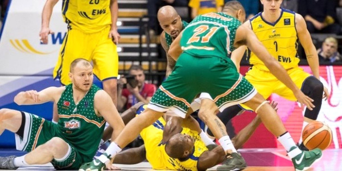 Ewe Baskets: 82 - Banvit: 82