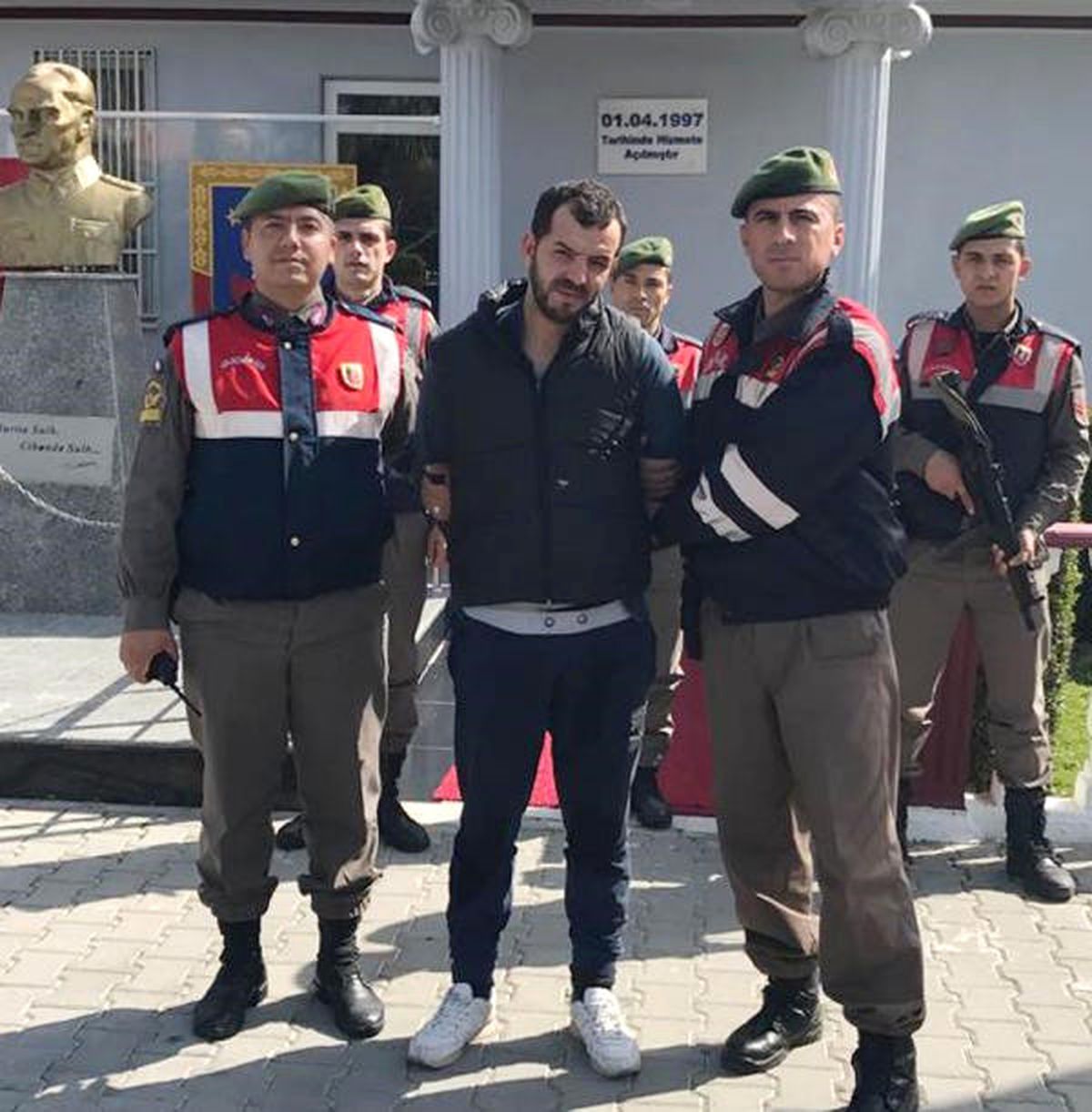 Firari Şüpheliyi Otel Personeli Yakaladı