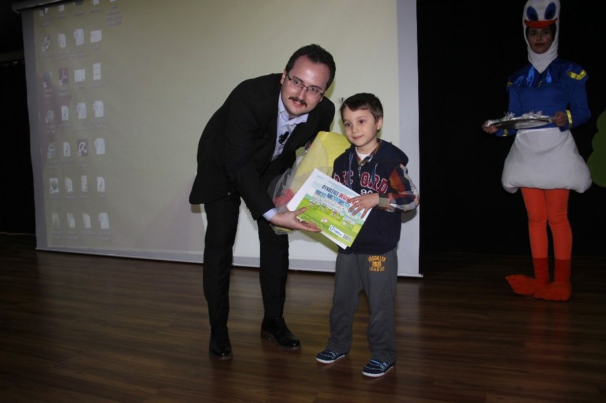 Gestaş\'tan Öğrencilere Kitap Desteği