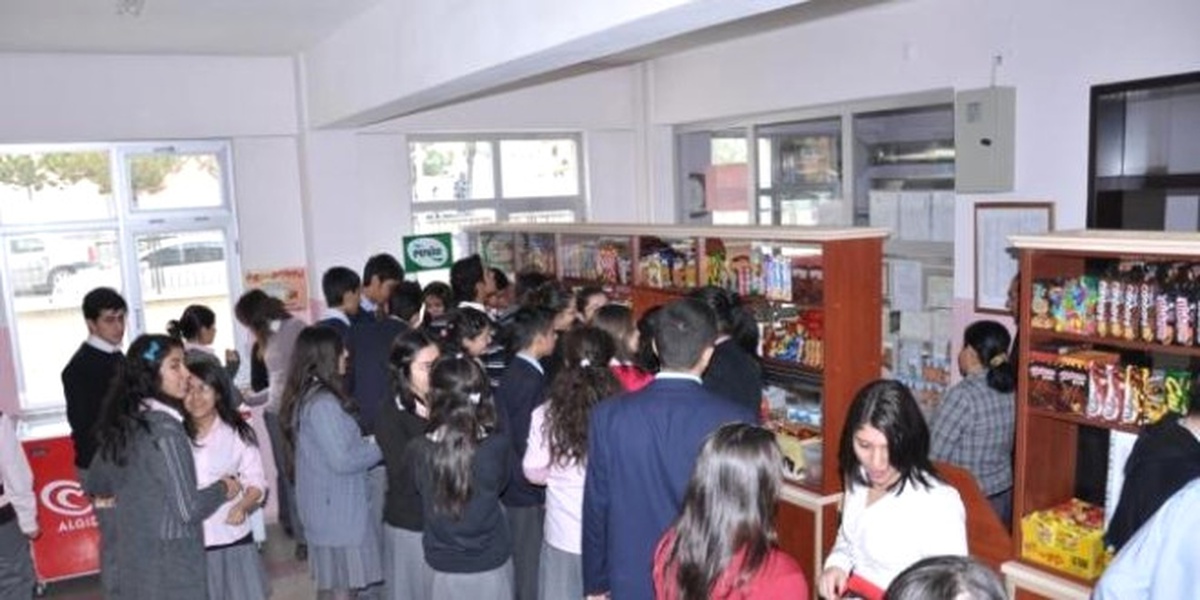 Güncelleme - Adana\'da Okulda "Yemek Kavgası": 4 Öğrenci Yaralı
