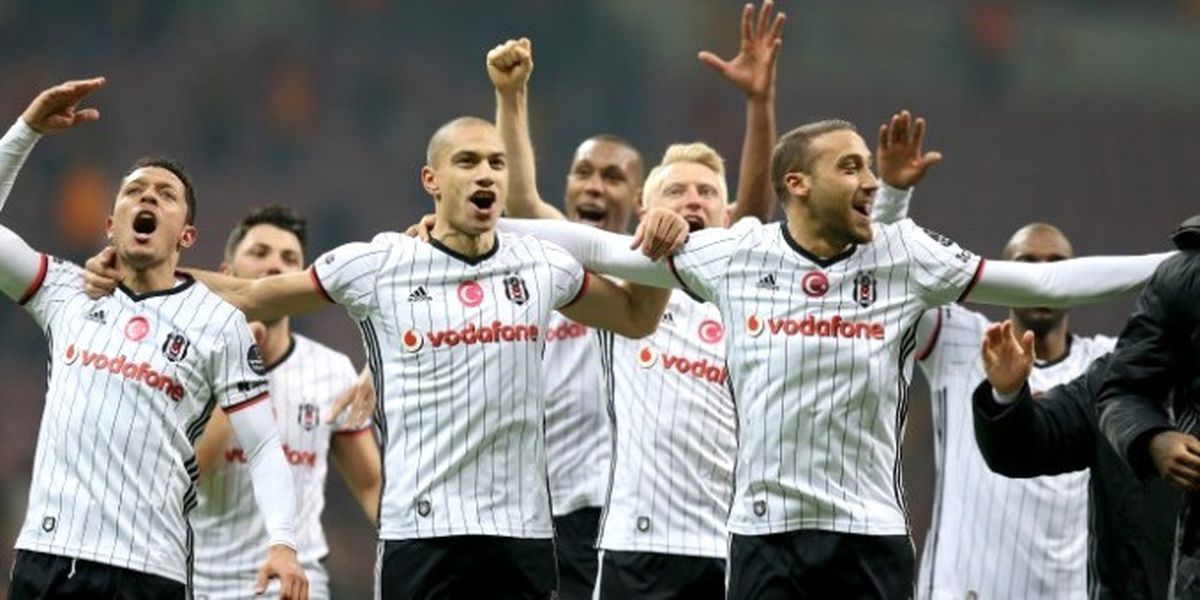 Hem Vodafone Arena, Hem de Stockholm Arena!