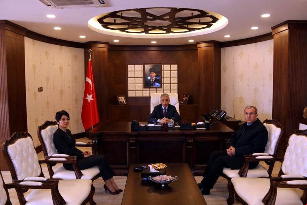 İller İdaresi Genel Müdür Vekili Toraman Vali Toprak\'ı Ziyaret Etti