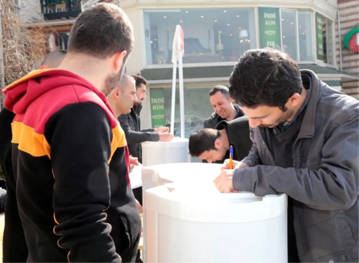 İzdivaç ve Moda Programları Kaldırılsın" Kampanyası