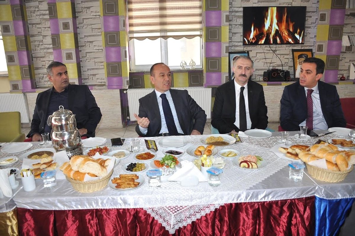 Kaşıkçı, Birim Amirleriyle Bir Araya Geldi