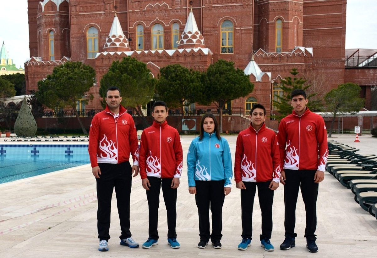 Manisa Bbsk\'lı Sporcular Milli Takım İçin Mücadele Edecek