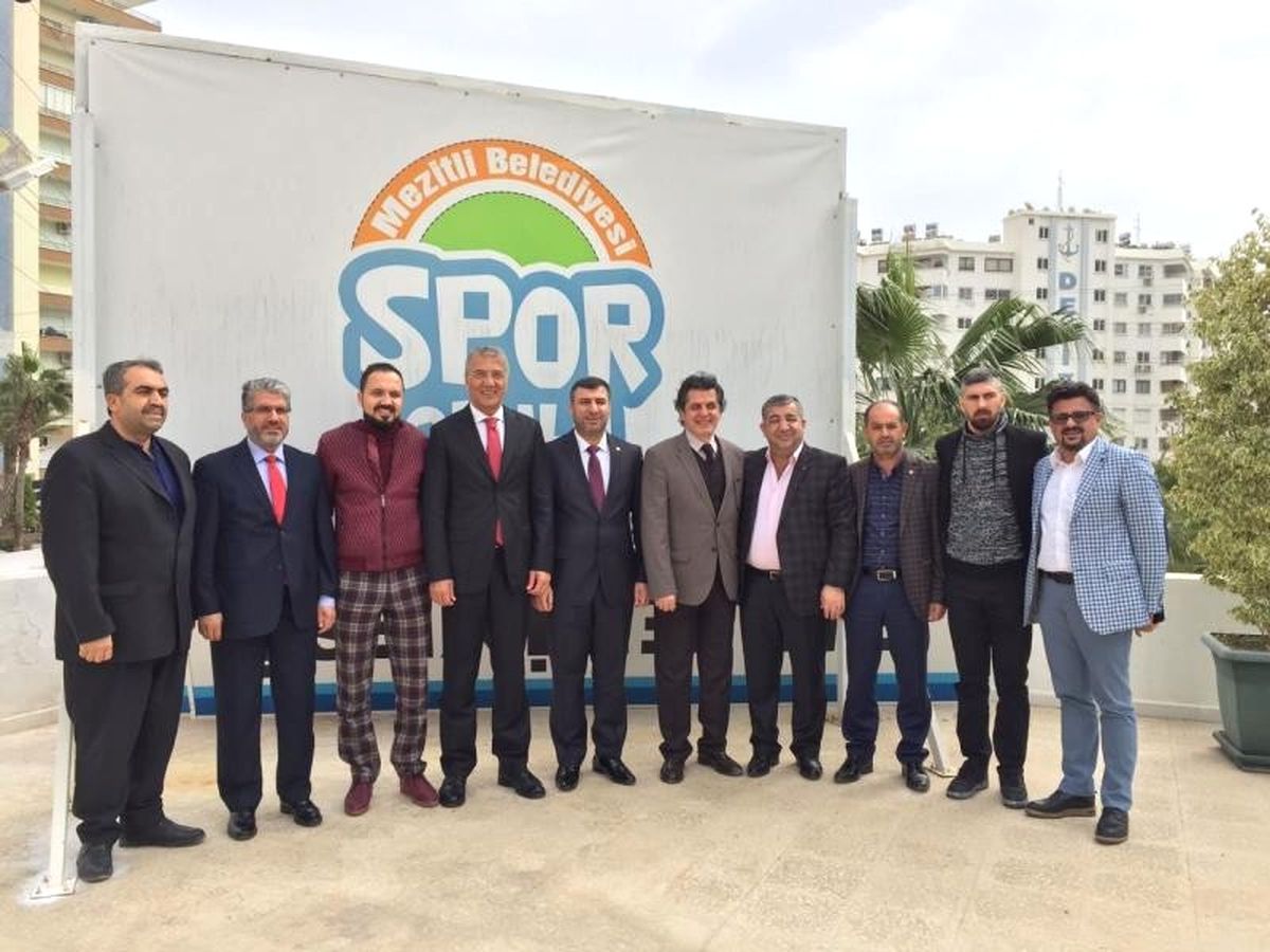 Mersin İdmanyurdu Yönetiminden, Başkan Tarhan\'a Teşekkür Ziyareti