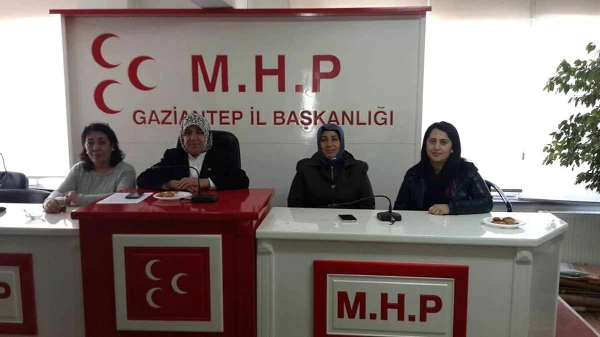 MHP\'li Kadınlar \'Evet\' İçin Toplandı