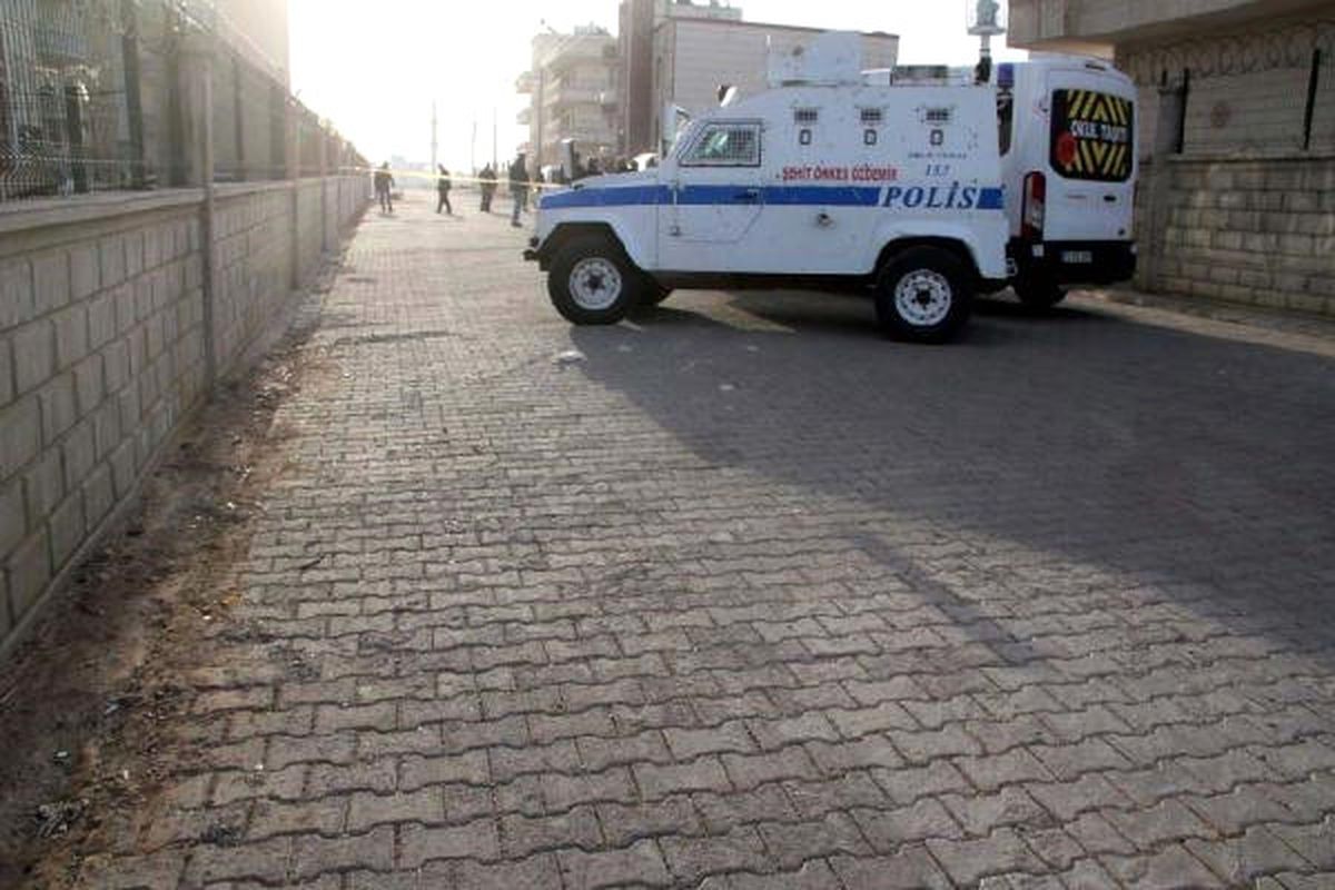 Midyat\'ta Güvenlik Korucusuna Silahlı Saldırı