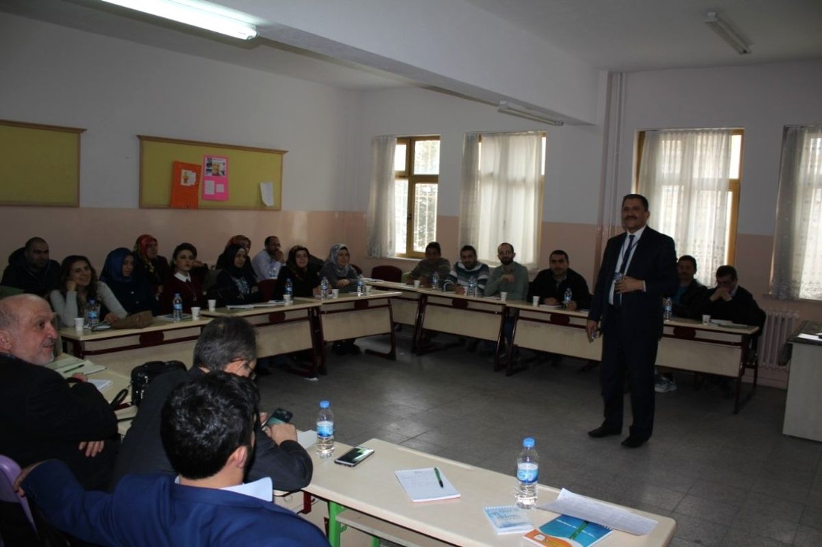 Nevşehir\'de 200 Öğretmen Atölye Çalışmasına Katıldı
