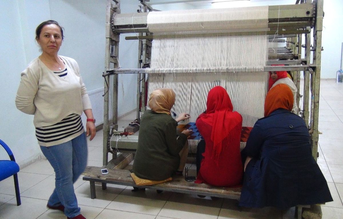 Nusaybin\'de Halı ve Kilim Dokuma Kursu Açıldı