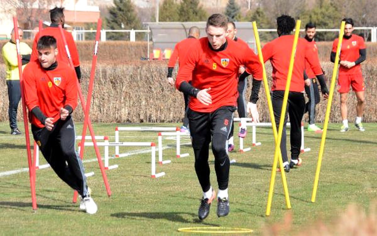 Erhan Karacaoğlan: "Kasımpaşa Maçı, Fenerbahçe\'den Daha Önemli"
