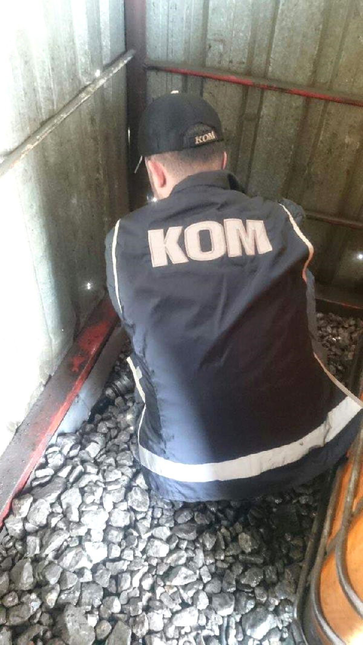 Polisten Kaçak Akaryakıt Operasyonu