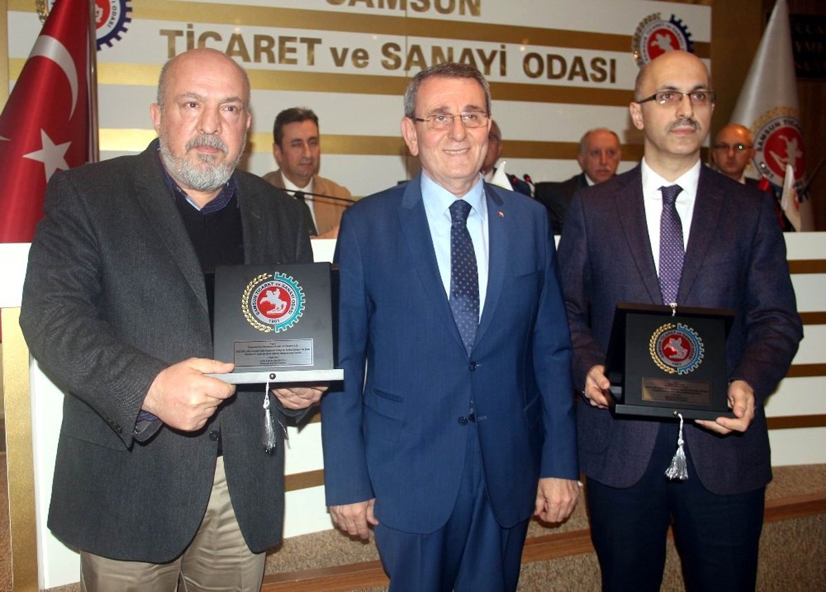 Samsun Tso\'dan İlk 100\'e Giren 2 Firmaya Plaket