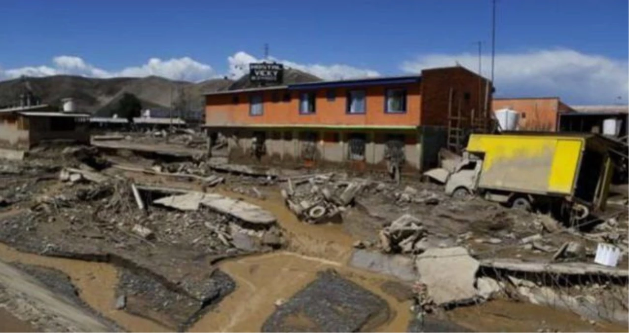 Şili\'deki Sel Felaketinde Ölü Sayısı 5\'e Yükseldi