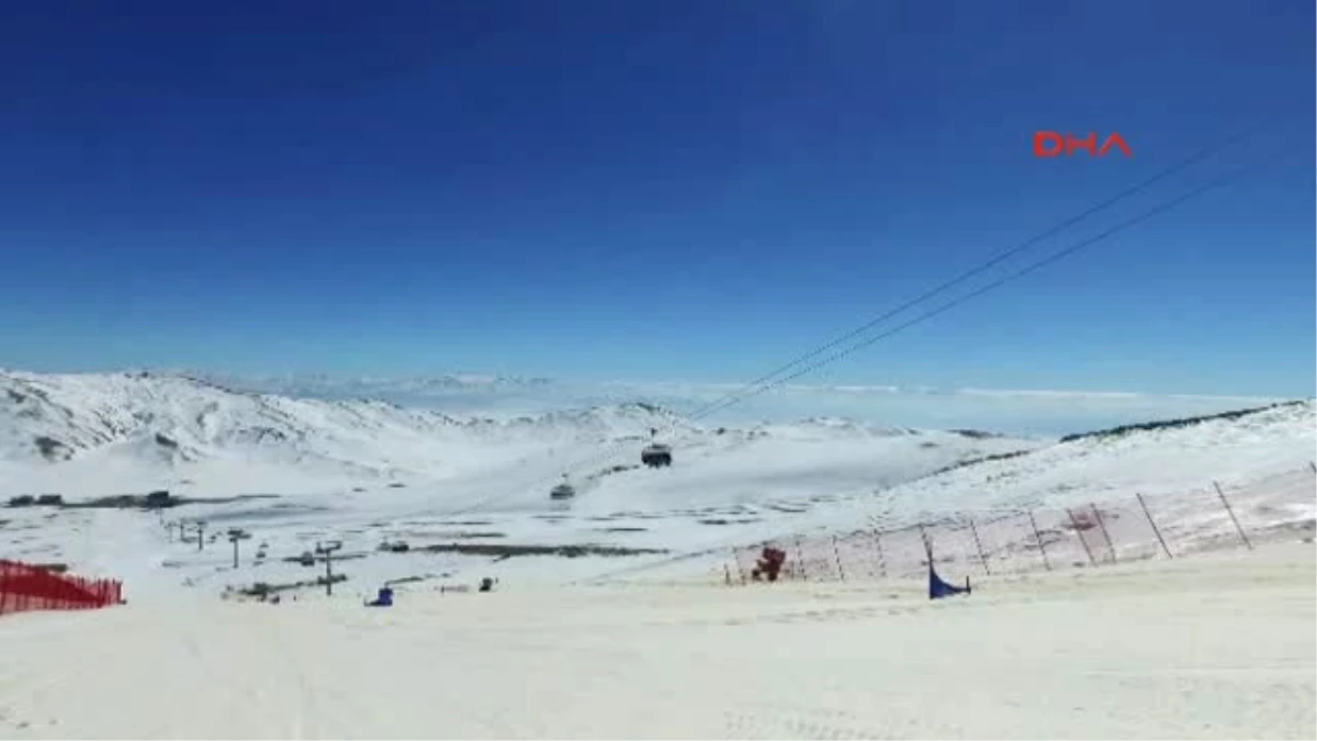 Türk Sporcular, Dünya Snowboard Şampiyonası\'na Hazırlanıyor