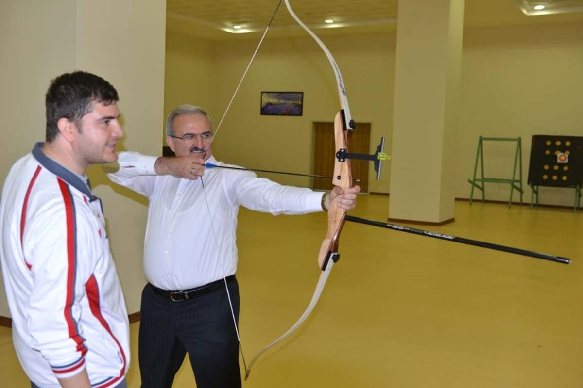 Vali Karaloğlu\'ndan Okçuluk Milli Takımına Ziyaret