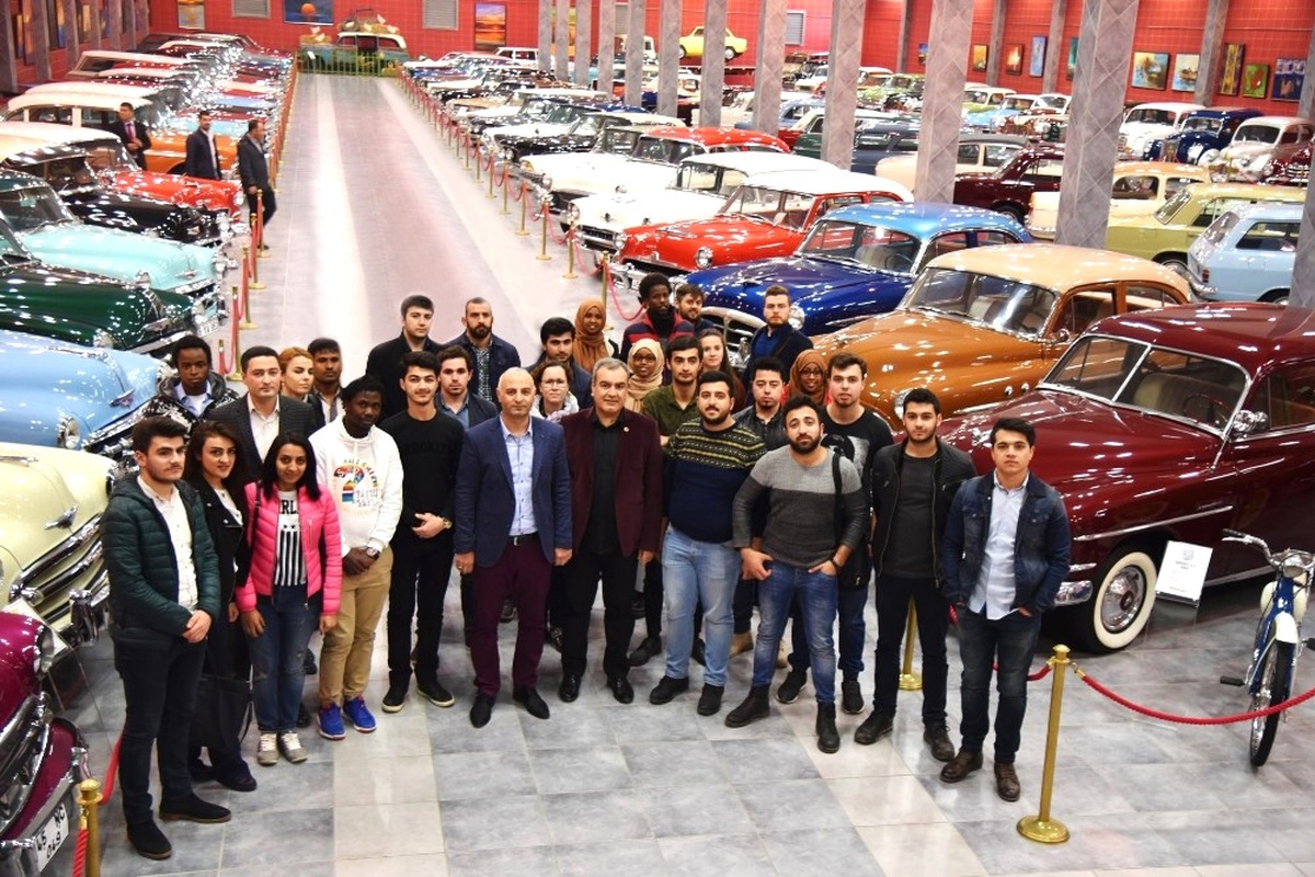 Yabancı Öğrenciler Akhisar\'ı Gezdi