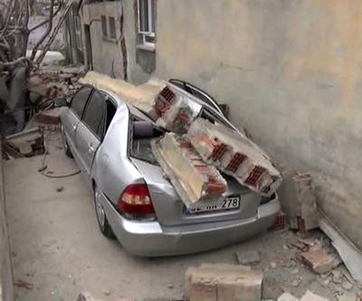 Adıyaman\'daki Deprem
