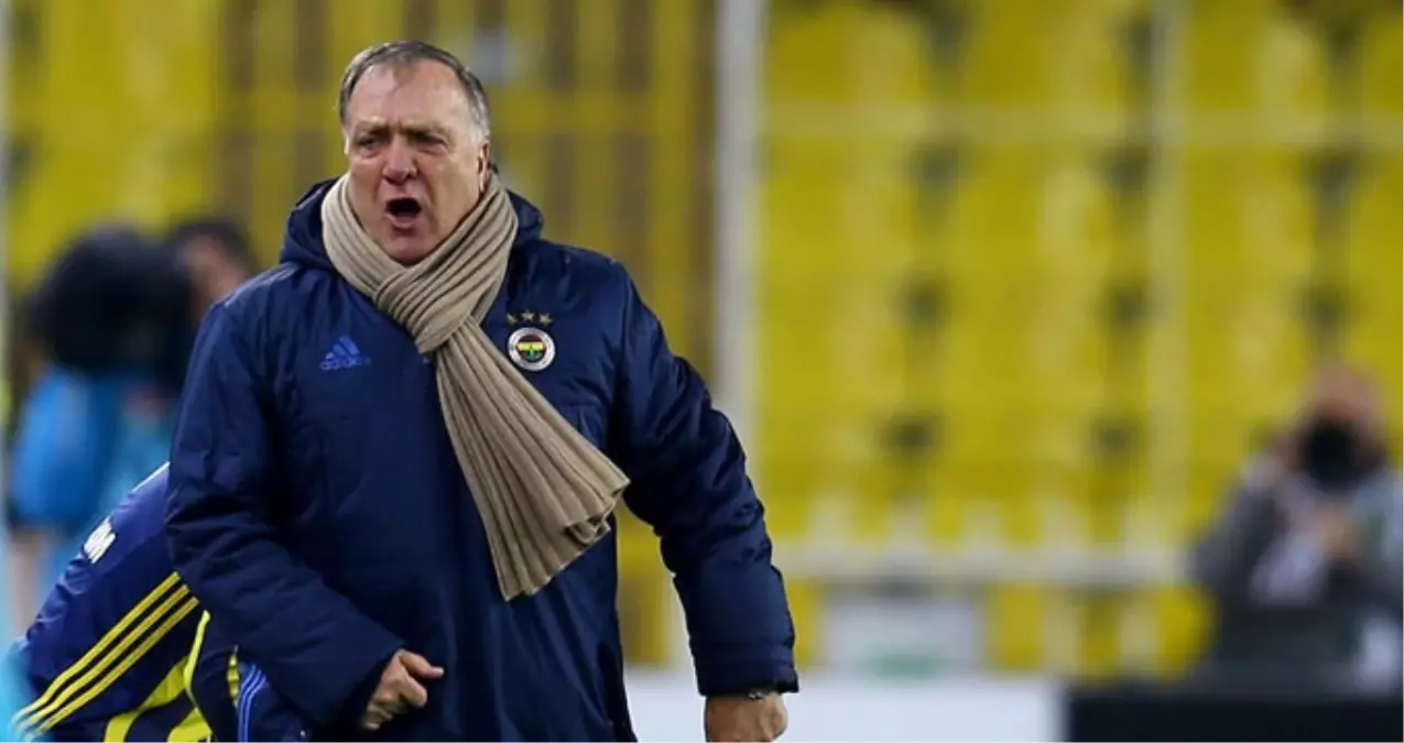 Advocaat, Kayserispor Maçının Ardından Toplantıyı Soru Almadan Terk Etti