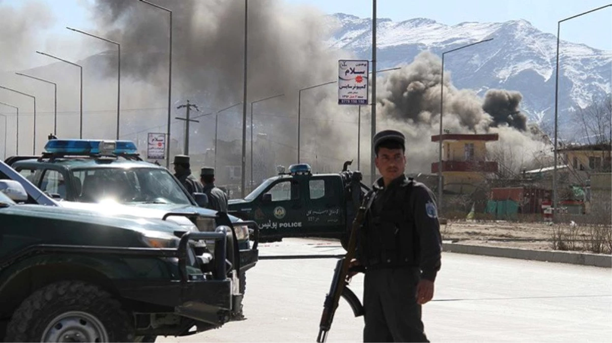 Afganistan\'da İstihbarat ve Polis Merkezine Saldırılar