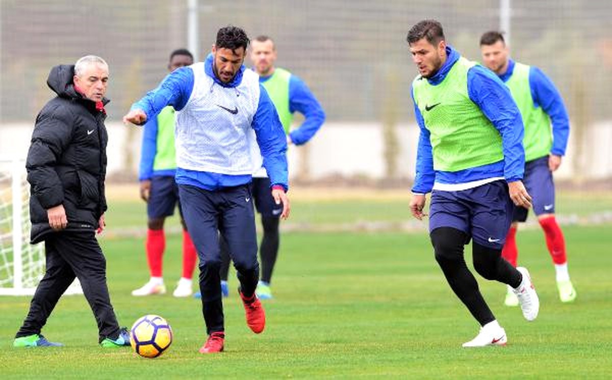 Antalyaspor Eto\'o\'suz Çalıştı