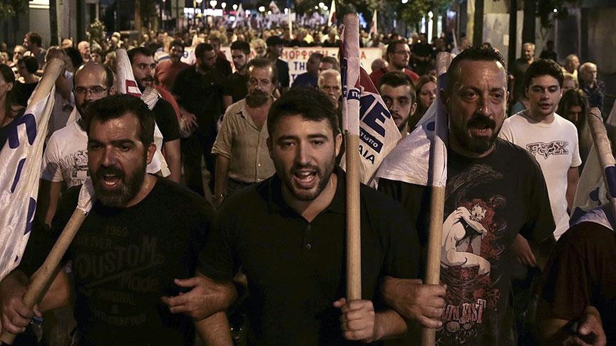 Atina\'da Bir Günde Dört Protesto Yürüyüşü Düzenlendi