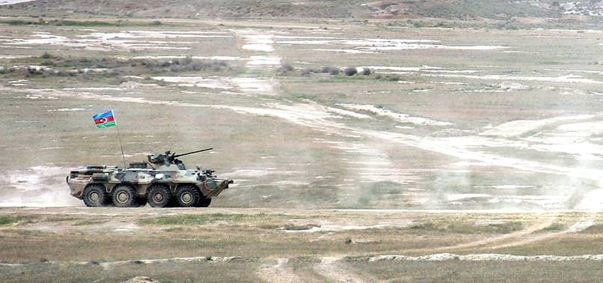 Azerbaycan Ermenistan Ordusuna Ait Mevzileri Vurdu