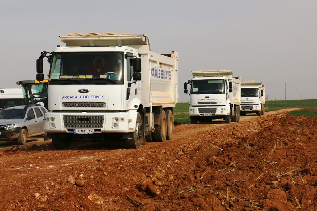 Başkan Ayhan, kırsaldaki çalışmaları denetledi