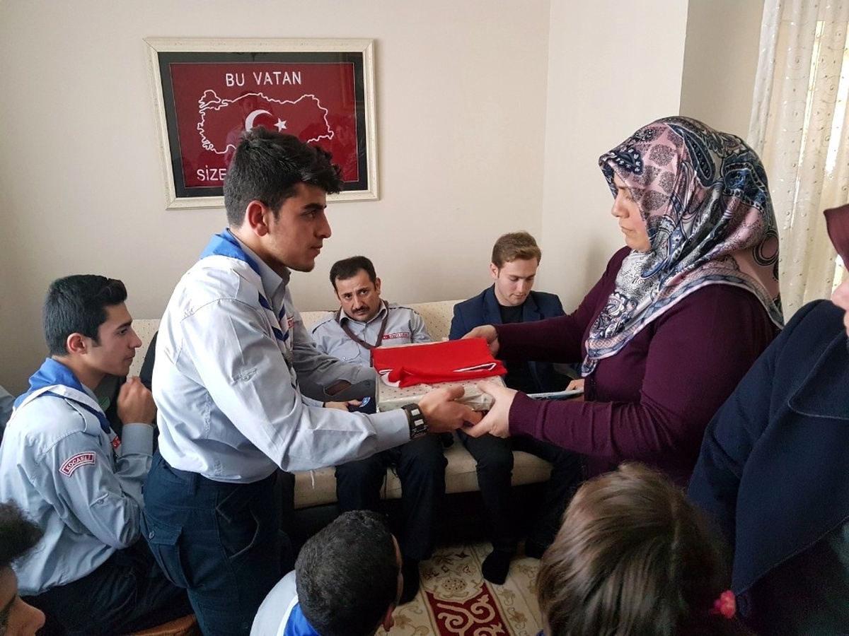Büyükşehir Kağıtsporlu İzciler, "İzci Yararlıdır Haftası" Etkinlikleri Düzenledi