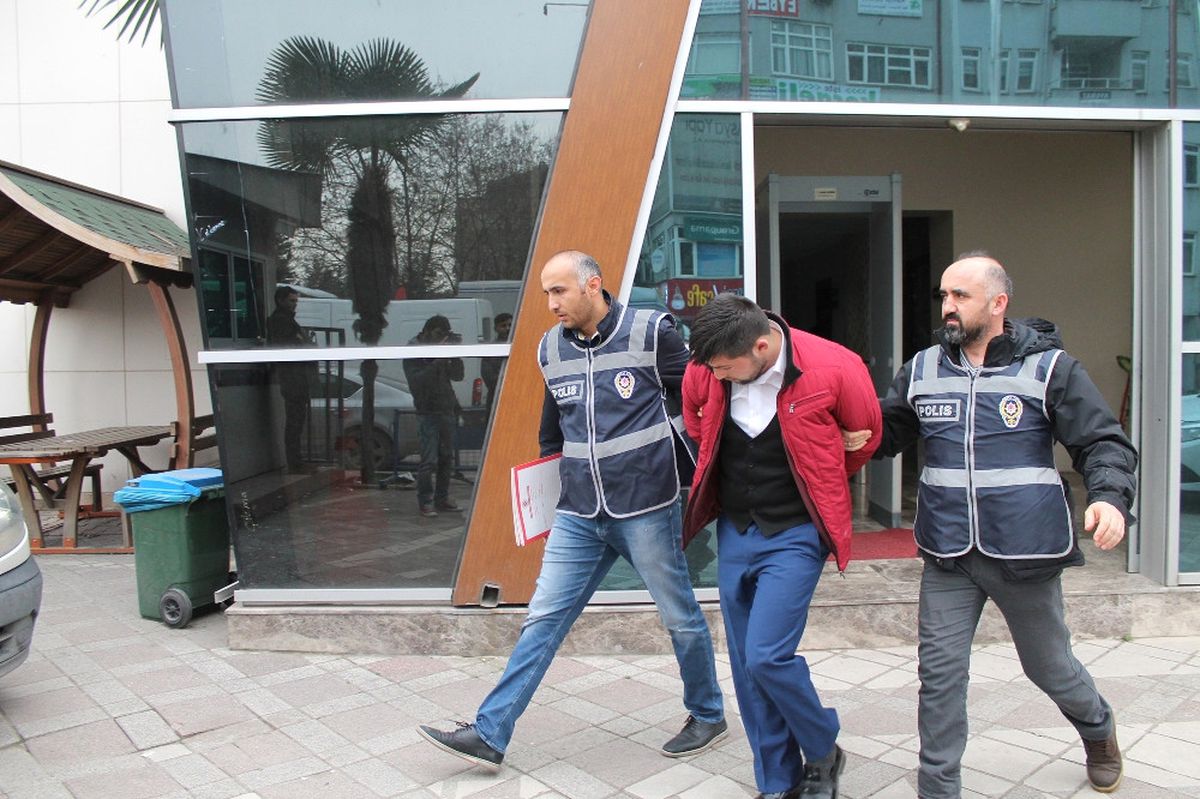 Çalıştığı Pizzacının 4 Şubesini Soydu