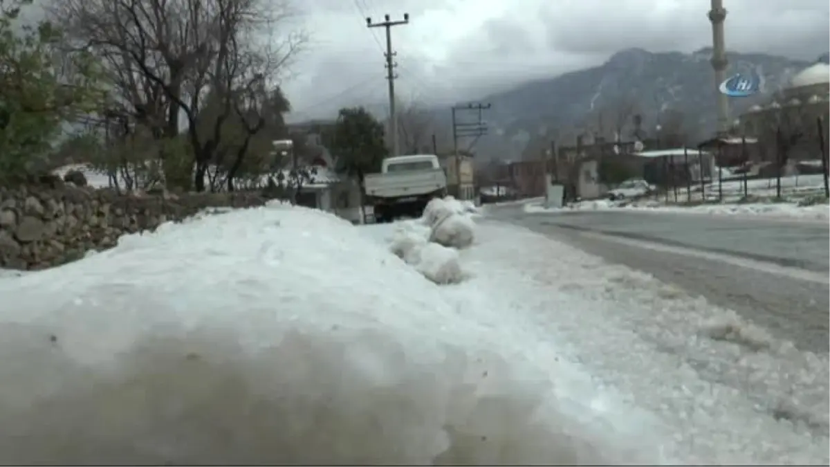 Döşemealtı Beyaza Büründü