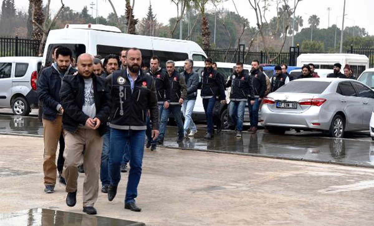 Fetö\'den İhraç Edilen 14 Öğretmen Tutuklandı