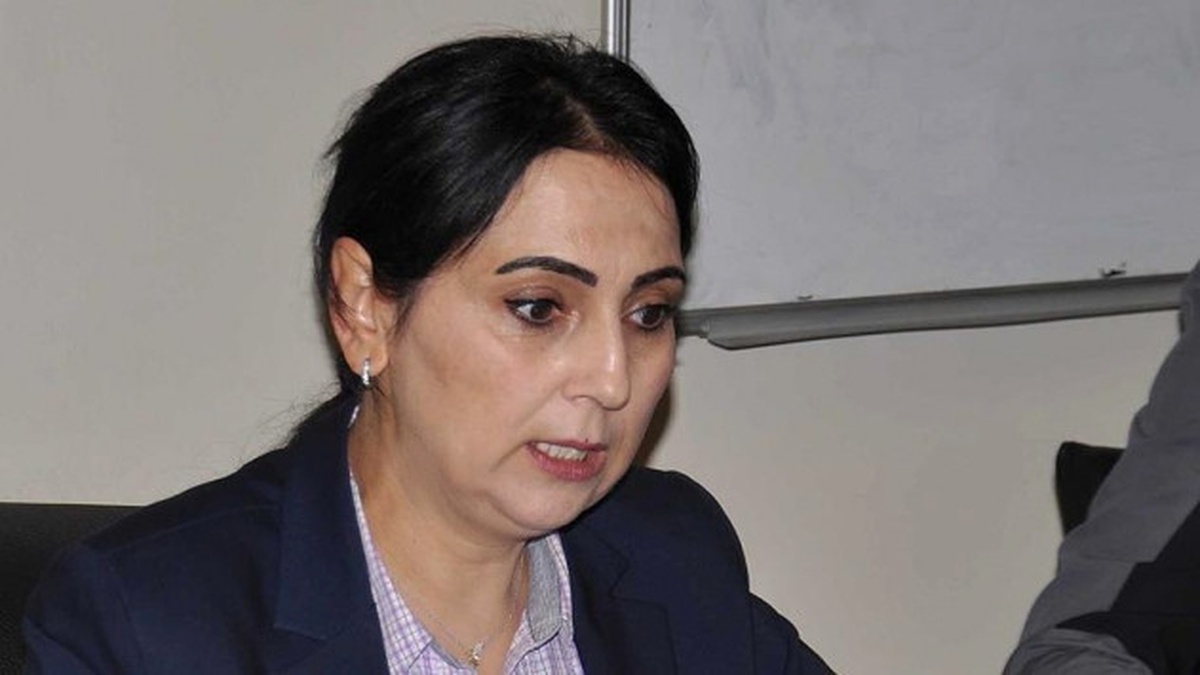 Figen Yüksekdağ İzmir\'de Hakim Karşısına Çıktı