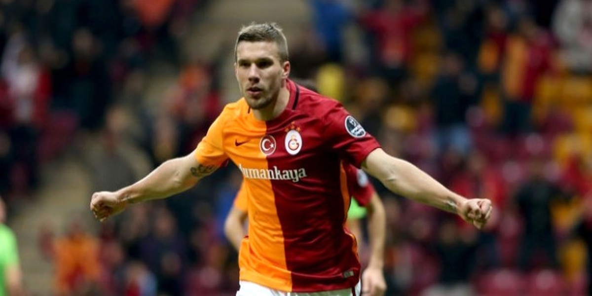 Galatasaraylı Futbolcu Podolski\'ye Ödül