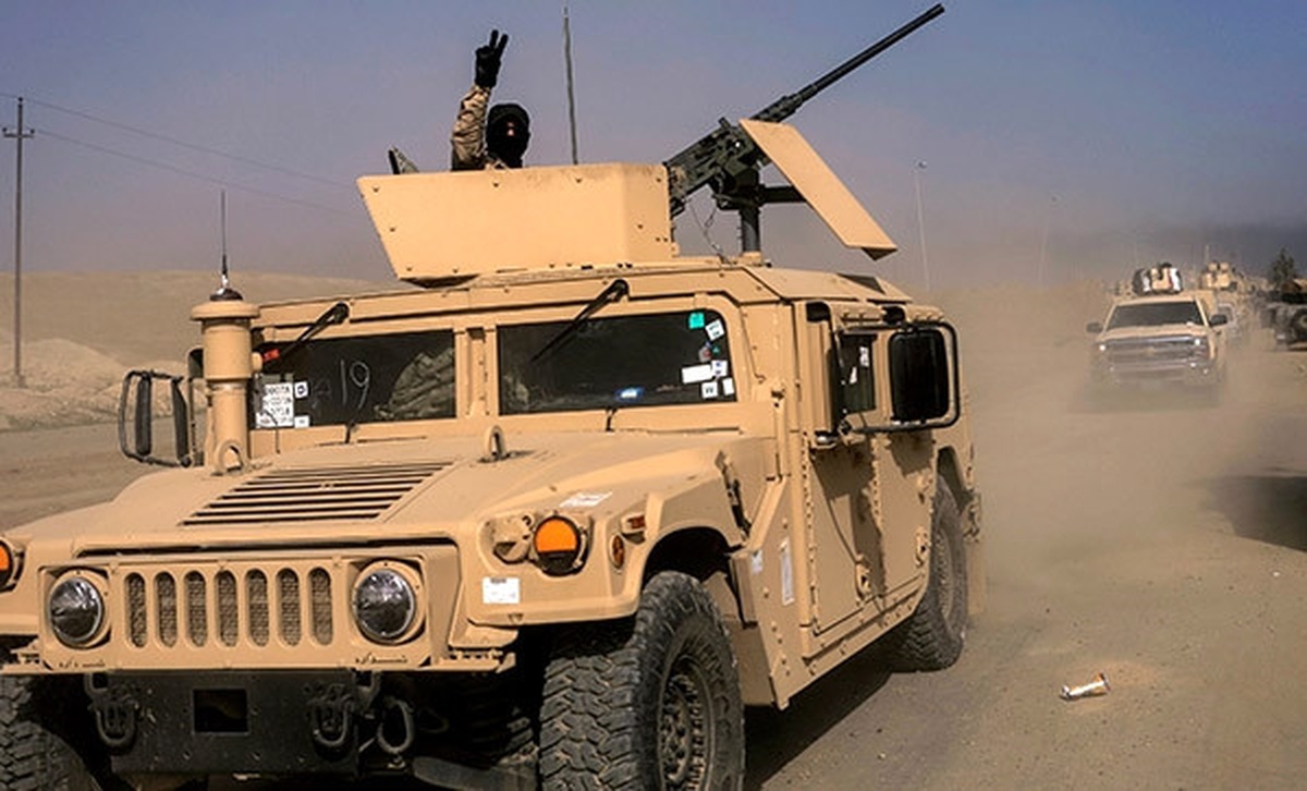 Irak Kuvvetleri Musul\'un Batı Kısmındaki Mahalleleri Ele Geçirmek İçin Saldırıya Geçti