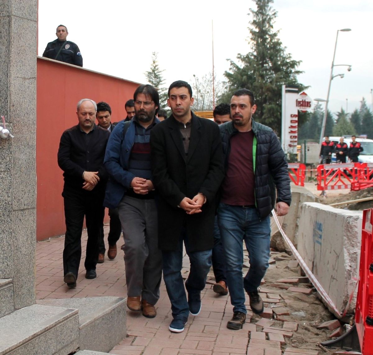 Kocaeli\'de 4 Özel Okul Öğretmeni Fetö\'den Tutuklandı