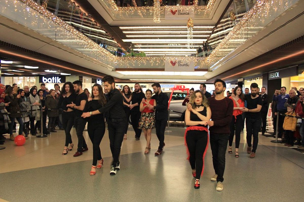 Latin Dansı İçi Kayıt Standı Açtılar
