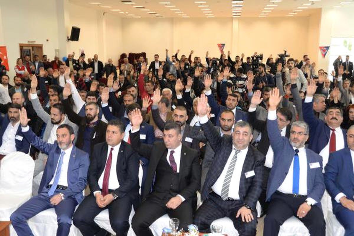Mersin İdmanyurdu\'nun Hocası Eriş, "Futbol Bir Savaştır" Dedi