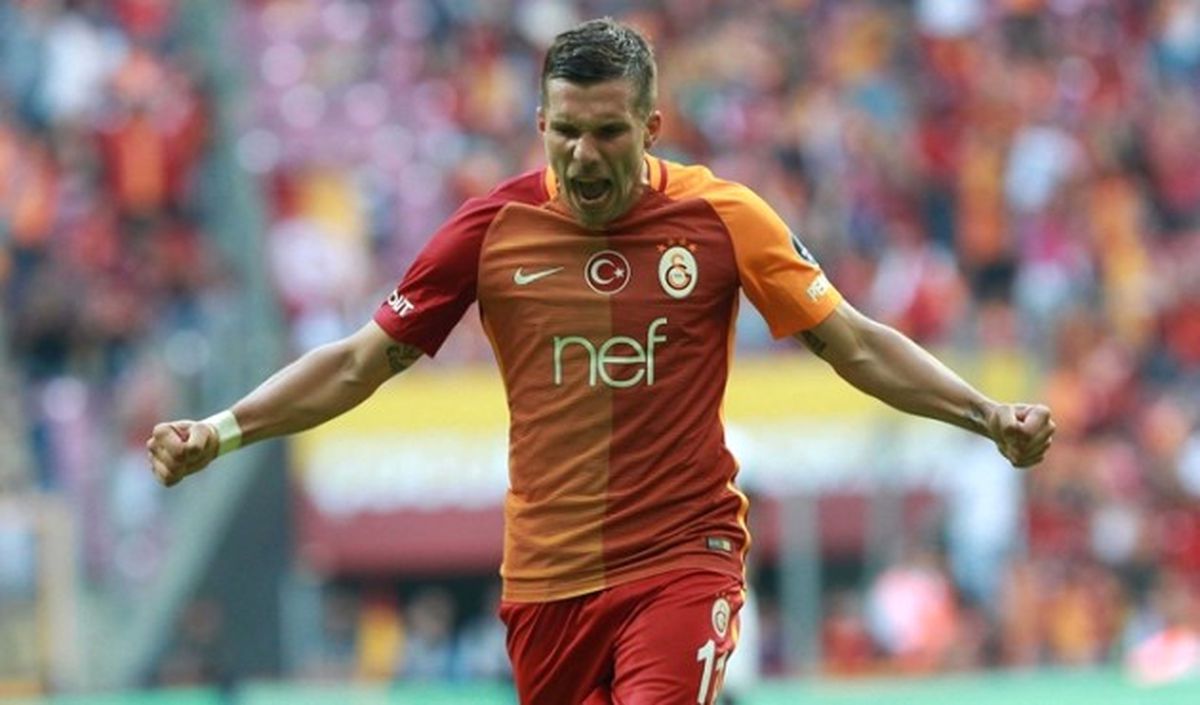 Podolski\'den Transfer Açıklaması