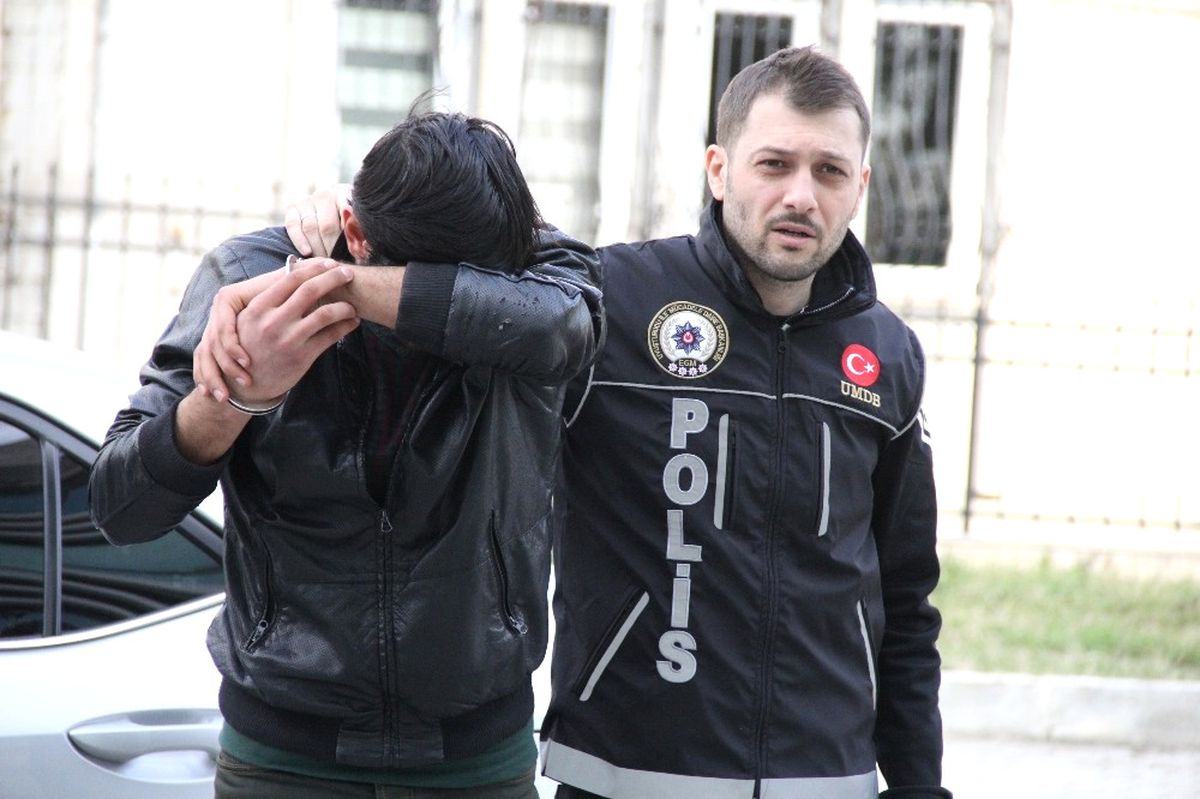 Samsun\'da Uyuşturucu Operasyonu: 3 Gözaltı