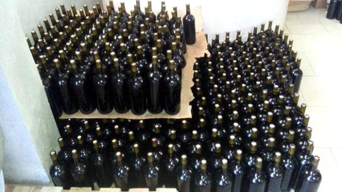 Şarköy\'de Terk Edilen Araçta 1152 Şişe Kaçak İçki