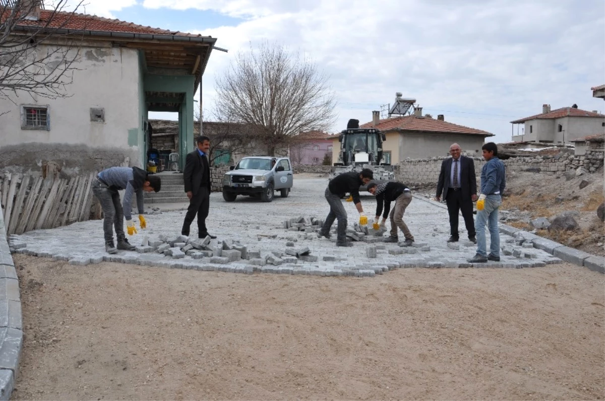 Sindelhöyük Mahallesinde Yol ve Temizlik Çalışmaları