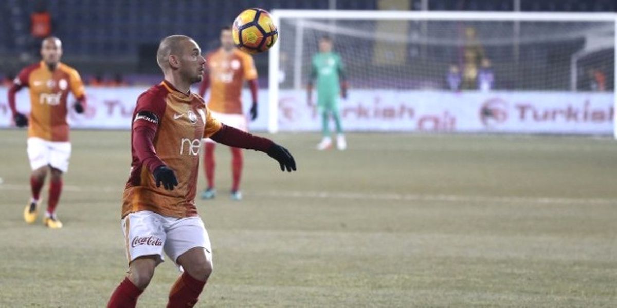 Sneijder\'den Kötü Haber!